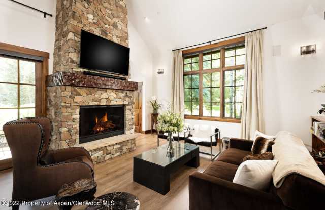 1350 Sierra Vista Drive Gallery 3