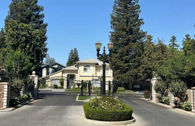 3 Bedroom and office Single Family Home in beautiful north Fresno! photos photos