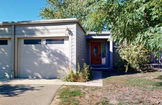 707 Skynob Drive - 707 Skynob Drive, Ann Arbor, MI 48105