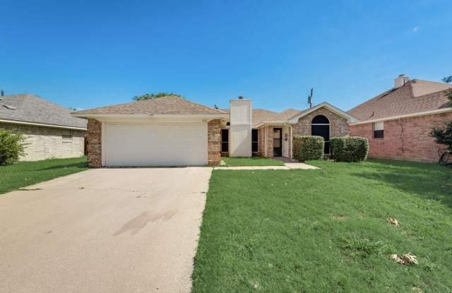 919 Meadow Circle N - 919 Meadow Circle North, Keller, TX 76248