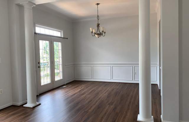 2403 CYPRESS GREEN LANE Gallery 4