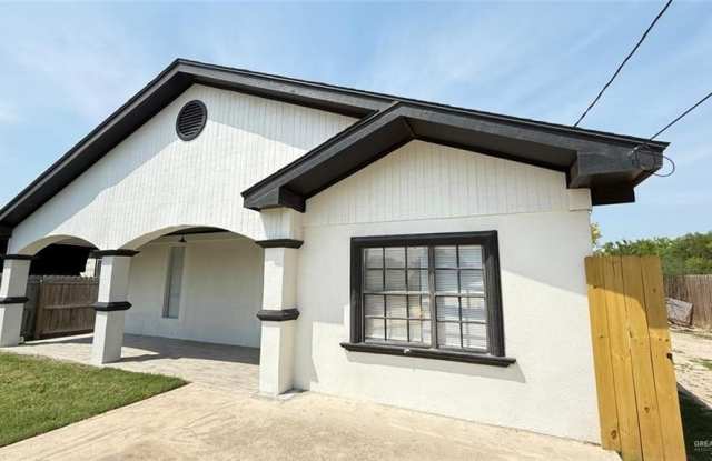 1415 E Thompson Road photos photos