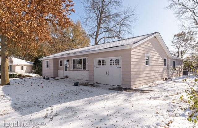 365 Cherry Valley Road - 365 Cherry Valley Road, Vernon Hills, IL 60061