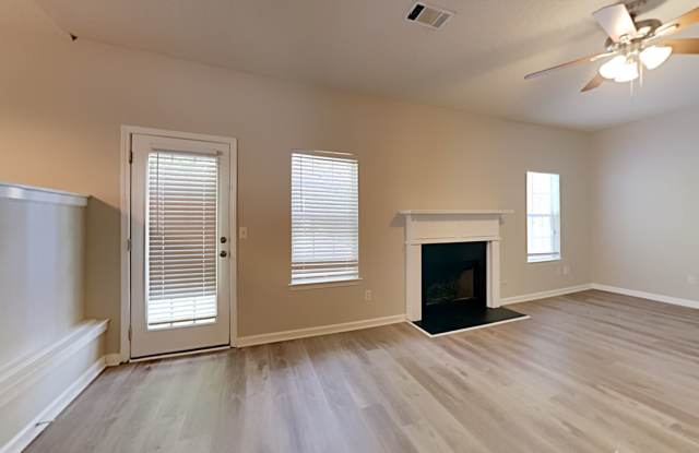 4642 Centurian Way View Gallery 3