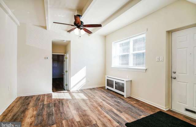 Stylish Renovated Apartment in Newbold – Steps from Passyunk  Broad Street photos photos