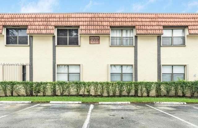 10070 NW 6th St photos photos