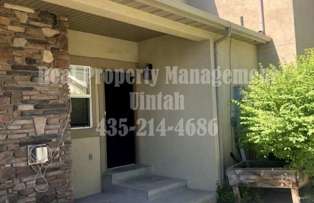 3 Bed 2.5 Bath Townhome in Split Mountain. photos photos 3 Bed 2.5 Bath Townhome in Split Mountain. photos photos