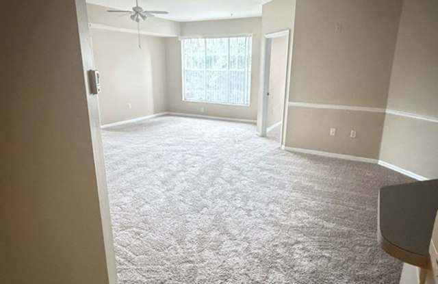 2 bd / 2 ba in Palms Club Community ! Gallery 3