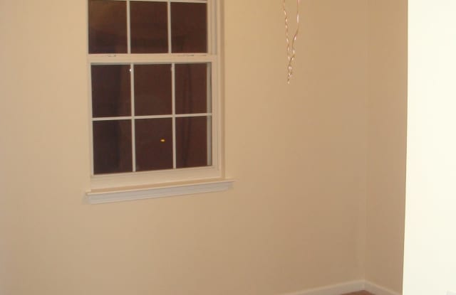 707 Windcroft Circle Gallery 4