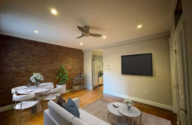 450 West 50th Street - 450 West 50th Street, New York City, NY 10019