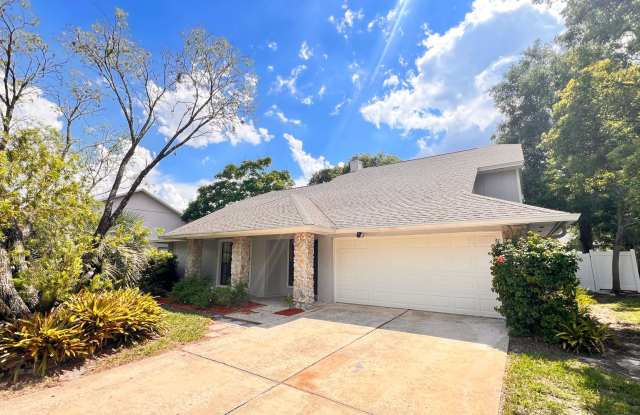 Discover Your Dream Home in Alafaya Woods: 4 BD/2BA 1020 Faircloth! - 1020 Faircloth Court, Oviedo, FL 32765