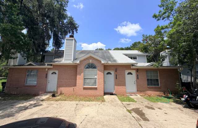 Pet Friendly Townhome | Washer & Dryer Included | Bonus Guest Space | Lawn Care Included photos photos