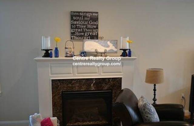 185 Summer St. Gallery 4