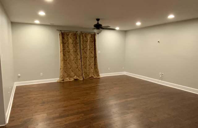 108 Pat Street photos photos