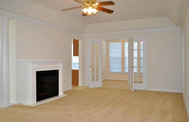 6150 SHADYWOOD RD #206 Gallery 2