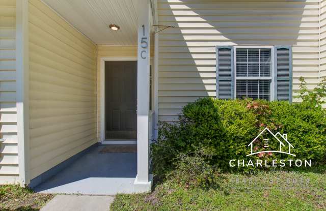 15 Townpark Ln Apt C - 15 Town Park Lane, Charleston, SC 29412 15 Townpark Ln Apt C - 15 Town Park Lane, Charleston, SC 29412
