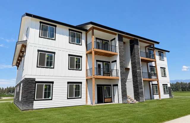 Luxury Living At Eagle Valley Ranch Apartments Gallery 1