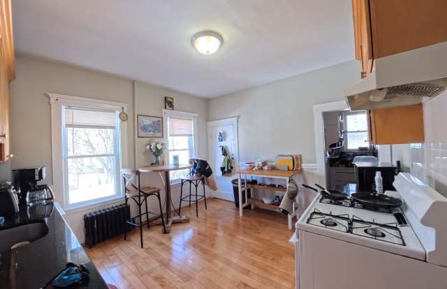 19 Arden StreetUnit 2 Gallery 2