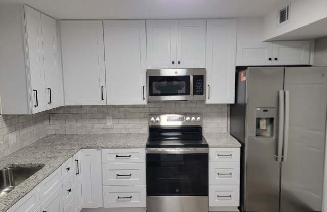 Beautifully Renovated North Raleigh Home – Prime Location! Gallery 3