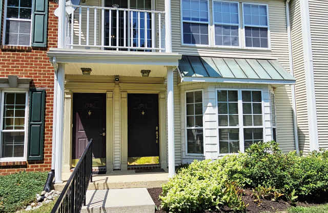 1990 Mattis Street photos photos