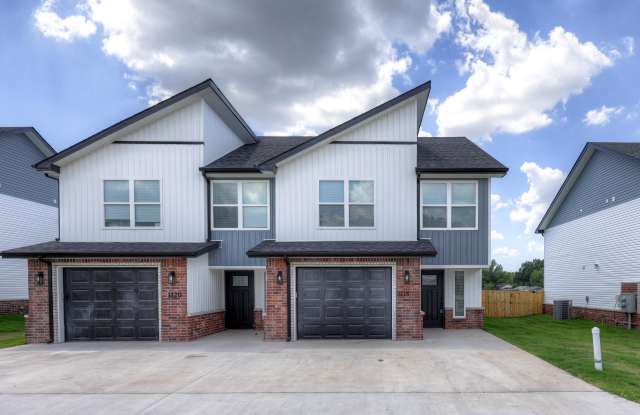 1130 Rex Ave photos photos