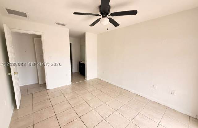 26243 SW 135th Ave Gallery 2