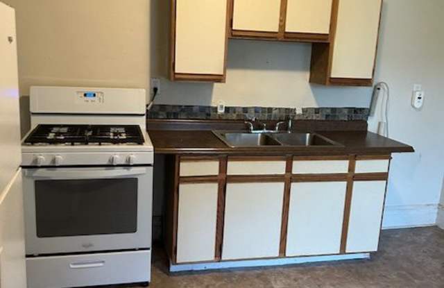 26 Parkwood Boulevard  Apt B1 Bed - 26 Parkwood Boulevard, Hudson, NY 12534