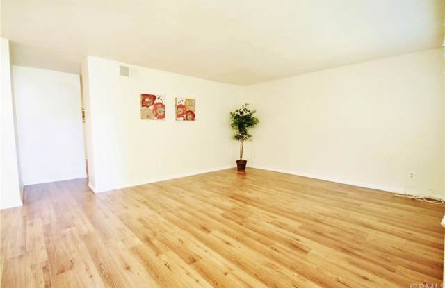 2020 Sarah Court Gallery 3