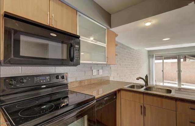 SCOTTSDALE FOUNTAIN VILLAS LLC Gallery 4