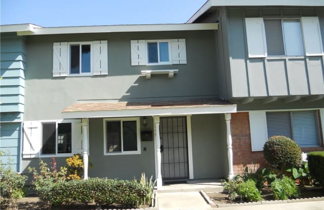 19779 Cambridge Lane - 19779 Cambridge Lane, Huntington Beach, CA 92646