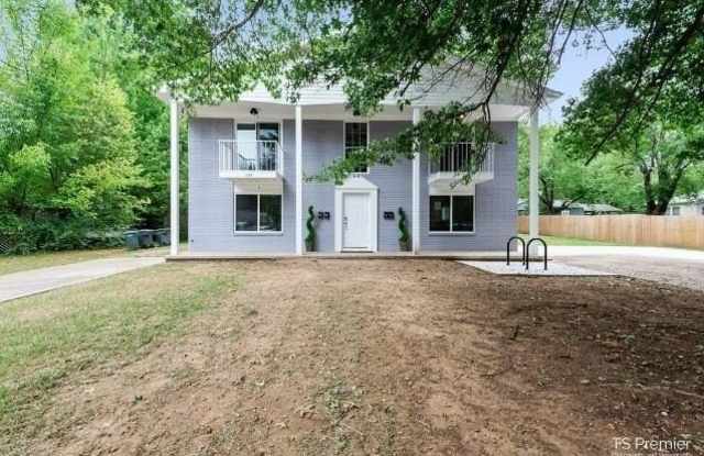 1130 N Turner - 1130 North Turner Avenue, Fayetteville, AR 72703 1130 N Turner - 1130 North Turner Avenue, Fayetteville, AR 72703