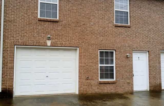 Spacious 3 Bed Townhome!!! photos photos Spacious 3 Bed Townhome!!! photos photos
