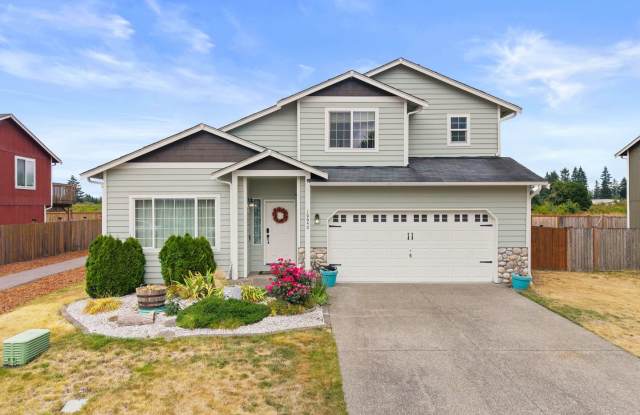 Spacious 4-Bedroom Yelm Home with Fenced Yard & Mountain Views photos photos