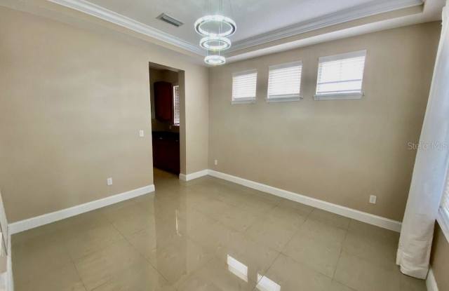 12754 BIDEFORD AVENUE Gallery 4