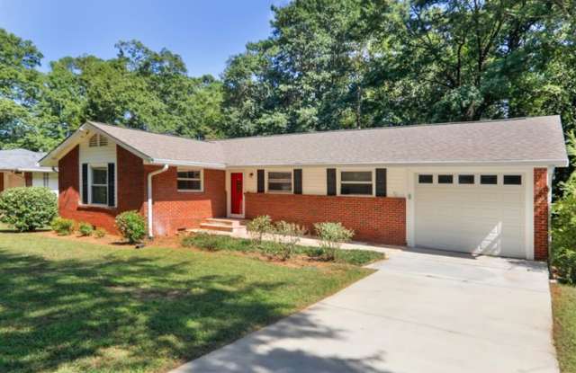 2734 Hollywood Drive Gallery 2
