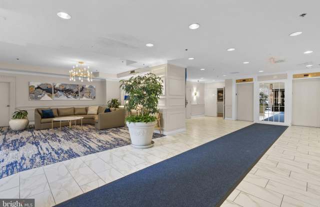 15101 INTERLACHEN Drive Gallery 2