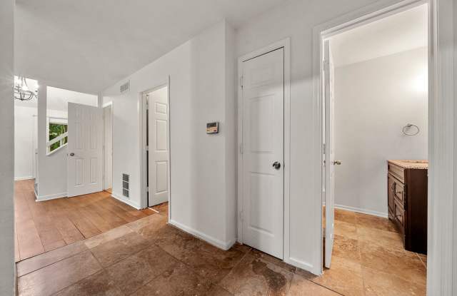 1353 Overlook Cove Southeast - 1 Gallery 3