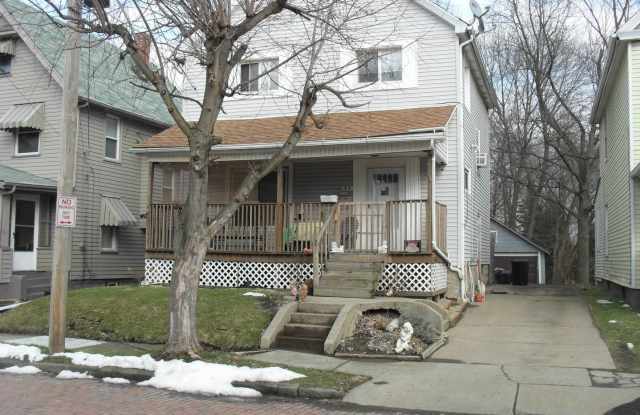 35 N. Whitney Ave photos photos