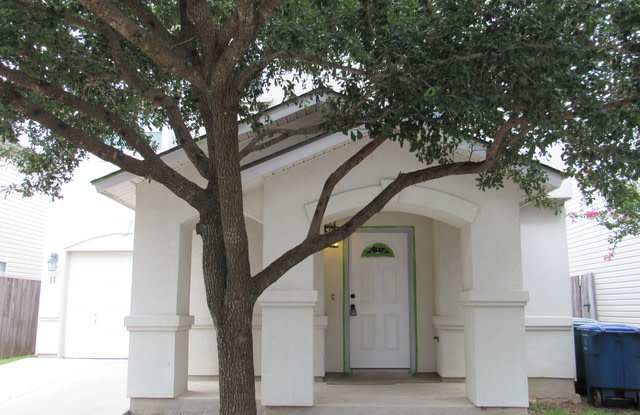 11 Moonwalk Crest - 11 Moonwalk Crest, San Antonio, TX 78254