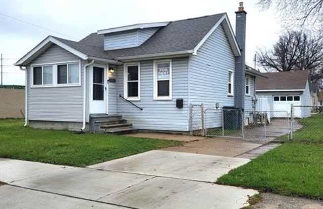 1763 WARWICK Avenue - 1763 Warwick Avenue, Lincoln Park, MI 48146 1763 WARWICK Avenue - 1763 Warwick Avenue, Lincoln Park, MI 48146