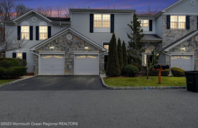 7 Harbor Bay Circle - 7 Harbor Bay Circle, Laurence Harbor, NJ 08879