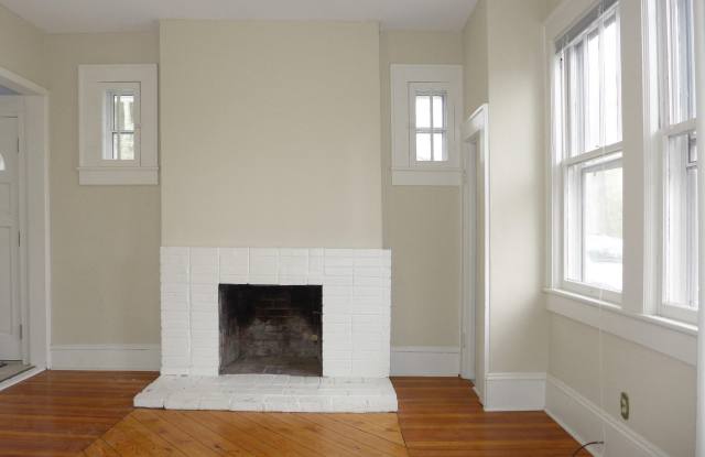 406 Hillsborough Street Gallery 2