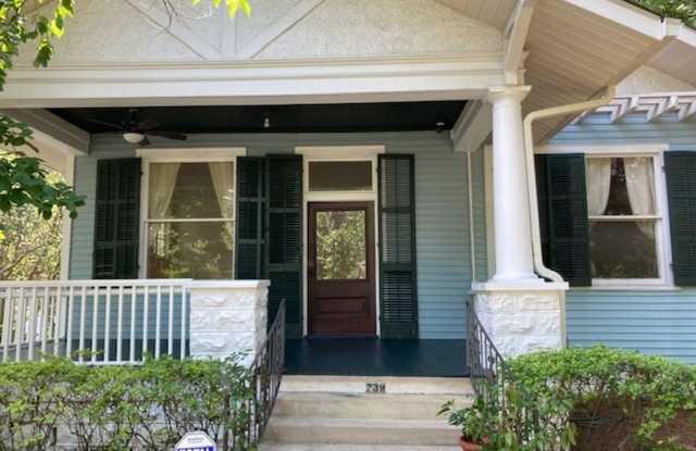 Lovely spacious 3 bedroom, 2 bath single family home! photos photos