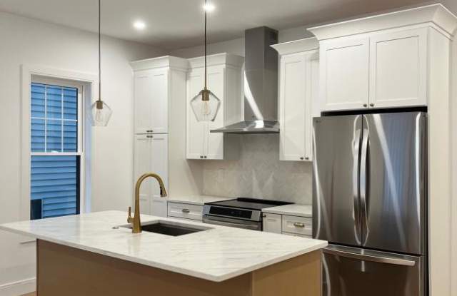 10 Rockland St. photos photos