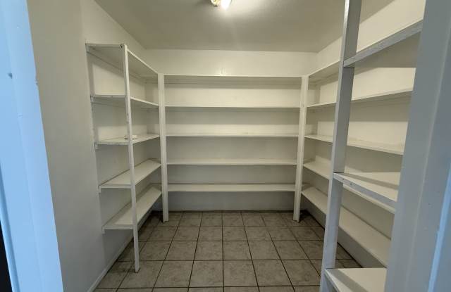 10736 Us 70 Gallery 2