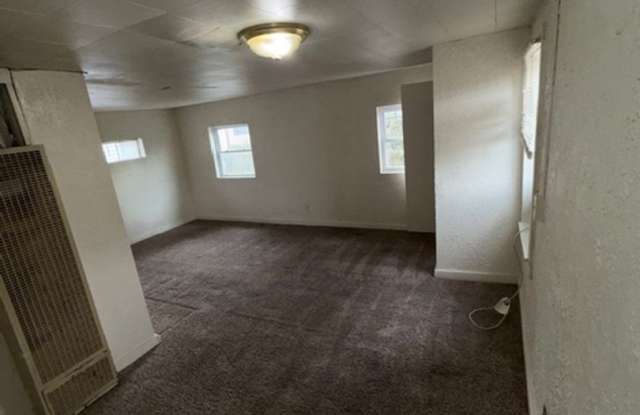 FOR RENT 1813 Jeanette photos photos