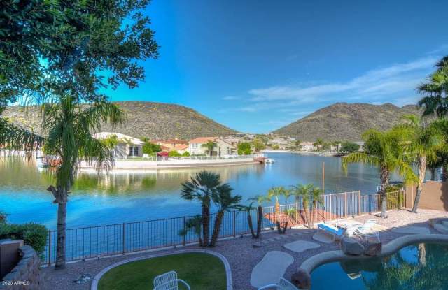 5522 W ARROWHEAD LAKES Drive - 5522 West Arrowhead Lakes Drive, Glendale, AZ 85308