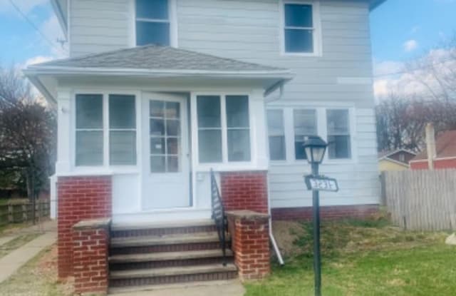3236 Schneider Rd - 3236 Schneider Road, Toledo, OH 43614