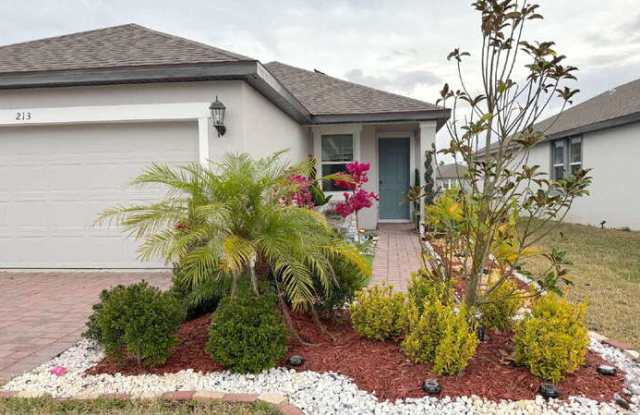 213 Links Terrace Boulevard photos photos