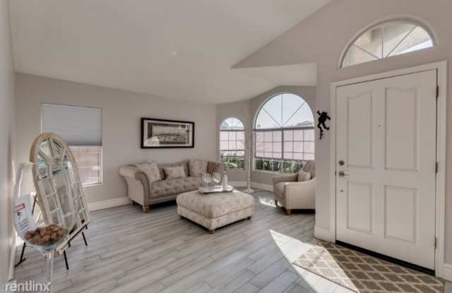 1660 W Winchester Way Gallery 3